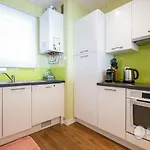 Moderne 80m² Avec Wifi, Lave-vaisselle, Balcon Et Vue - Fr-1-197-539