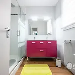 Moderne 80m² Avec Wifi, Lave-vaisselle, Balcon Et Vue - Fr-1-197-539 *