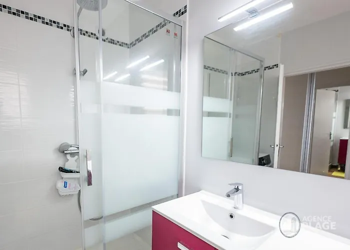 Moderne 80m² Avec Wifi, Lave-vaisselle, Balcon Et Vue - Fr-1-197-539 Apartman *