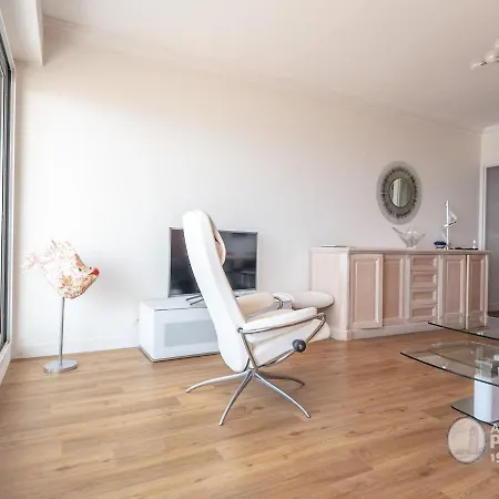 Moderne 80m² Avec Wifi, Lave-vaisselle, Balcon Et Vue - Fr-1-197-539